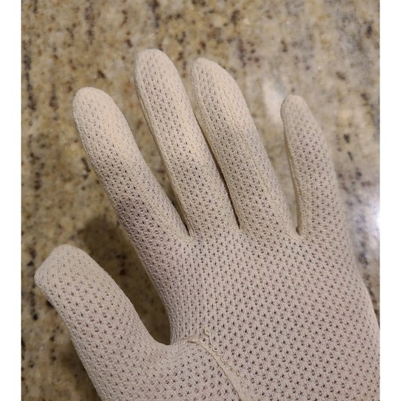 Vintage Size M Stretch Nylon Formal Beige 8" Gloves Pleated Fan Wrist Helanca - Picture 14 of 16